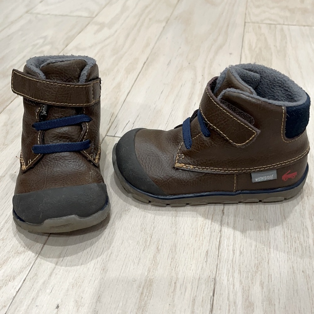 8T See Kai Run waterproof winter boots